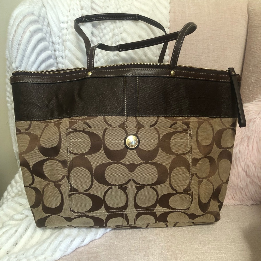 REDUCED! Coach tote
